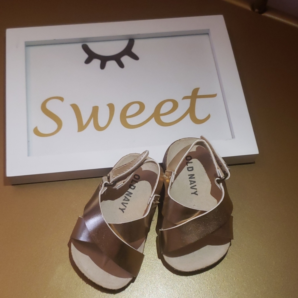 Old navy strappy sandal
